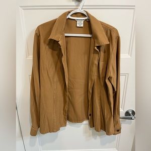 Beautiful vintage button up shirt!